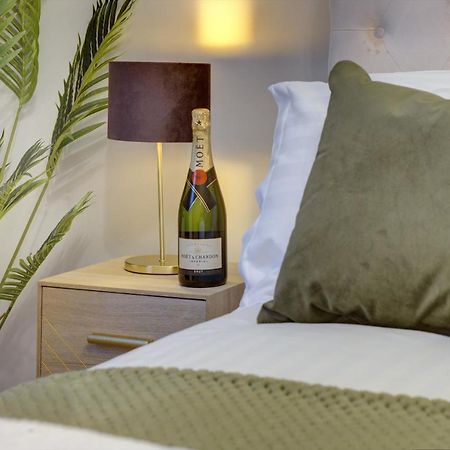 Kist Accommodates - Stylish Headingley Apartment - Parking - 500 Mps Wifi Meanwood Exterior foto
