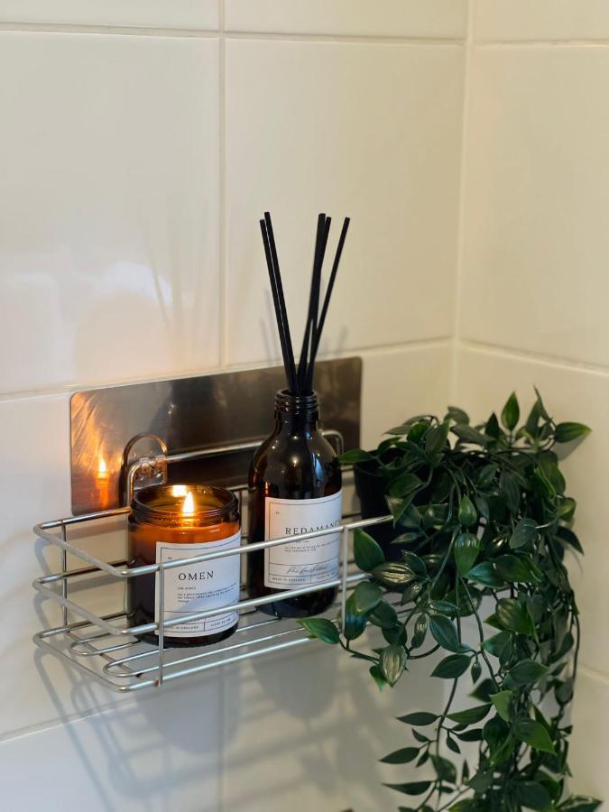 Kist Accommodates - Stylish Headingley Apartment - Parking - 500 Mps Wifi Meanwood Exterior foto
