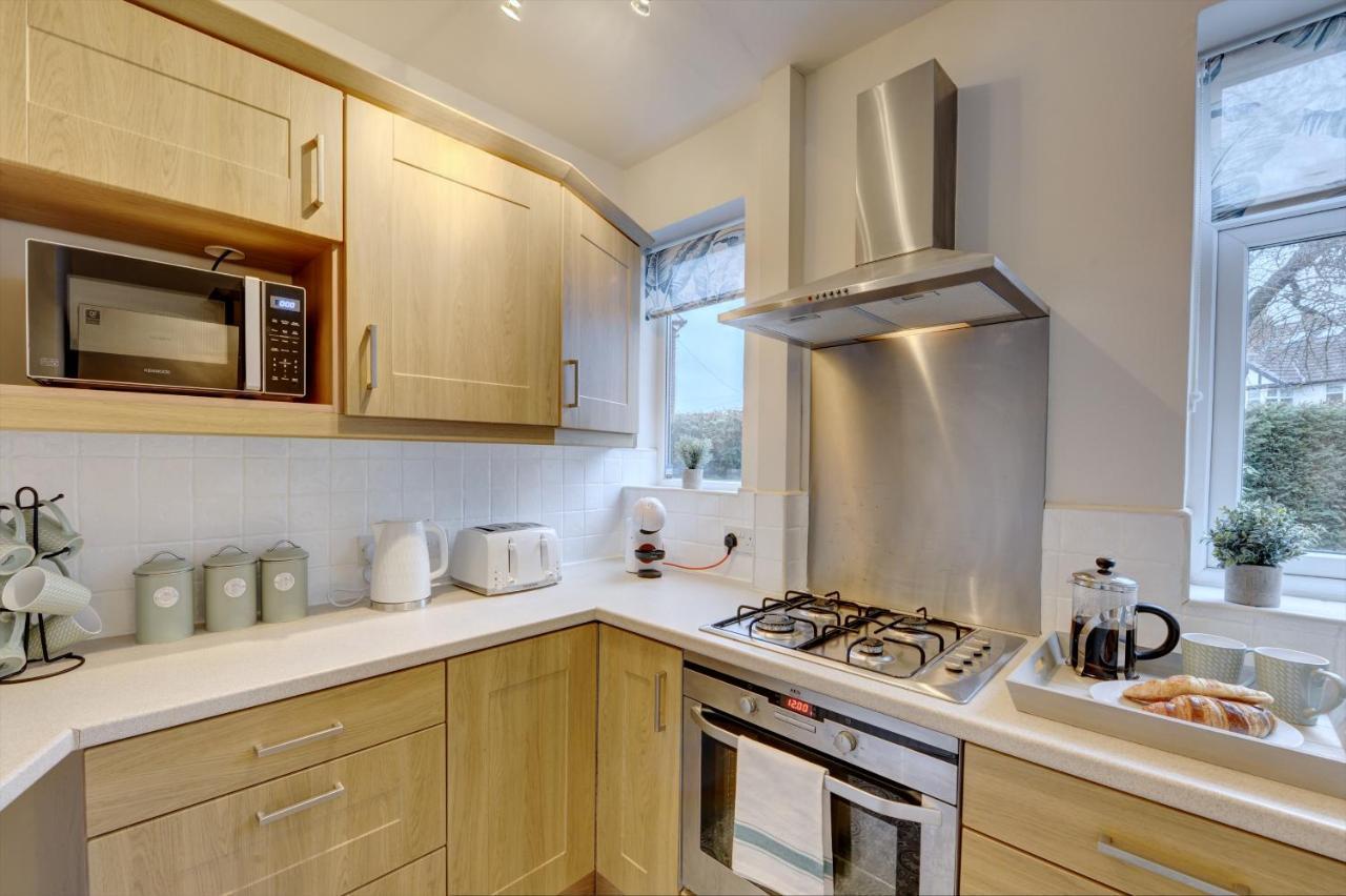 Kist Accommodates - Stylish Headingley Apartment - Parking - 500 Mps Wifi Meanwood Exterior foto