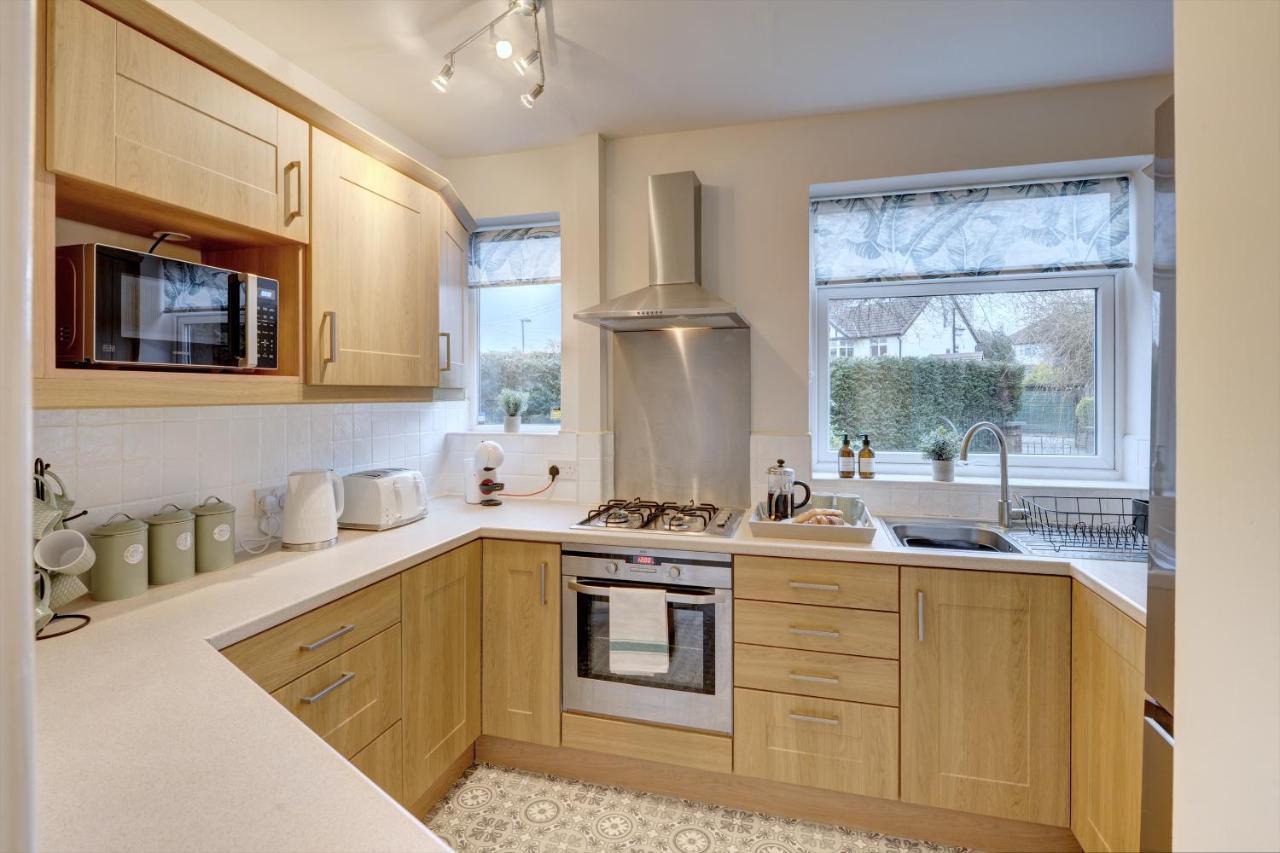 Kist Accommodates - Stylish Headingley Apartment - Parking - 500 Mps Wifi Meanwood Exterior foto