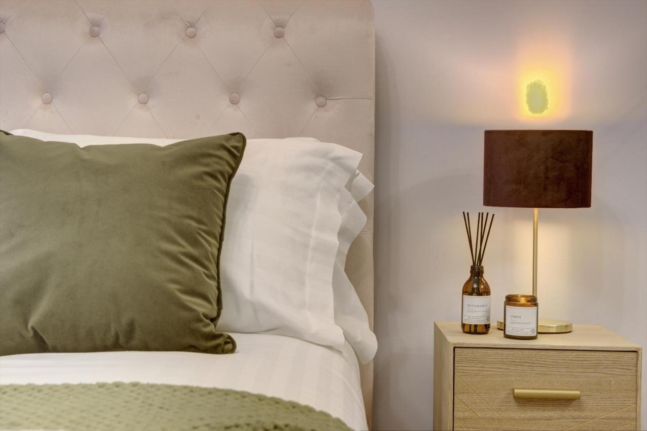 Kist Accommodates - Stylish Headingley Apartment - Parking - 500 Mps Wifi Meanwood Exterior foto