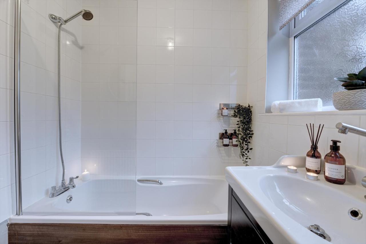 Kist Accommodates - Stylish Headingley Apartment - Parking - 500 Mps Wifi Meanwood Exterior foto
